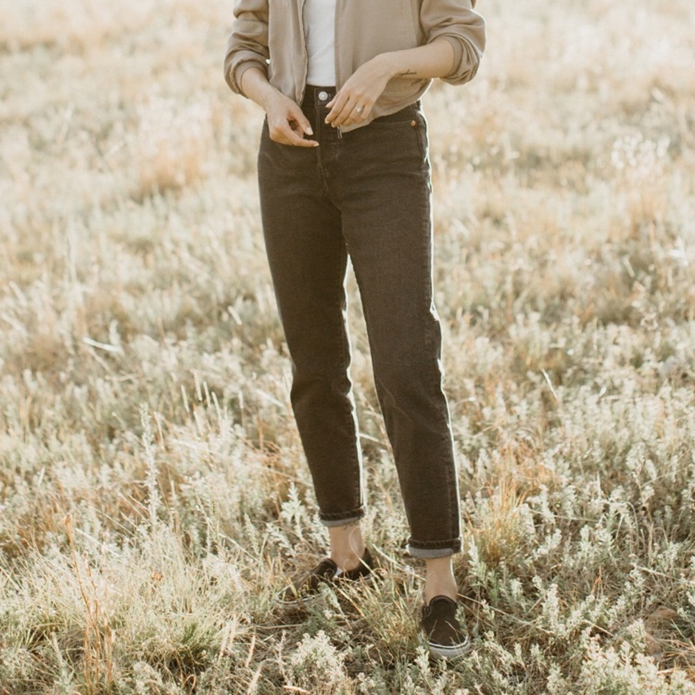 Levi’s wedgie jeans in dark grey